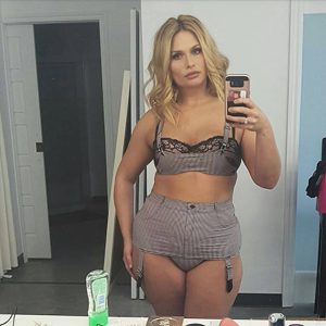 Adeline - rencontre-Ronde-La Roche-sur-Yon